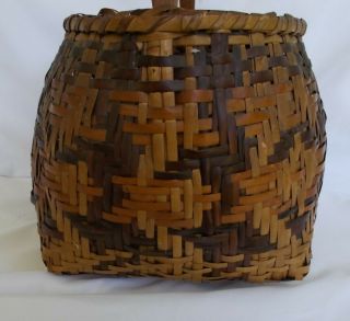 Early 20th Century Cherokee River Cane Single Woven Basket With Bentwood Handle 8