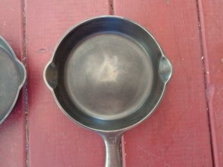 Two DIFFERENT Antique Griswold Cast Iron No 3 Skillets BLOCK Smooth & Smoke Ring 8