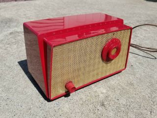 Westinghouse Am Radio H - 500t5a Antique Plastic Red Gold 1950s