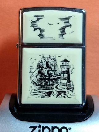 Graphic & Good - Looking Zippo Scrimshaw “pipe” Lighter - Ship & Lighthouse–nr.