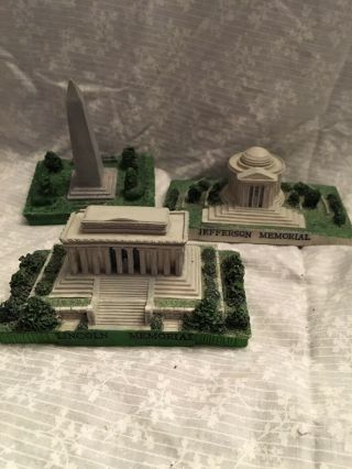 Set Of 3 National Monuments Figurines.  Jefferson Memorial,  Lincoln Memorial,