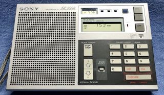 Sony ICF - 2002 Shortwave FM/LM/MW PLL Synthesized Portable Radio Receiver 8