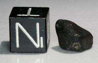 Aguas Zarcas Costa Rica CM2 classified carbonaceous chondrite meteorite 0.  64g 4