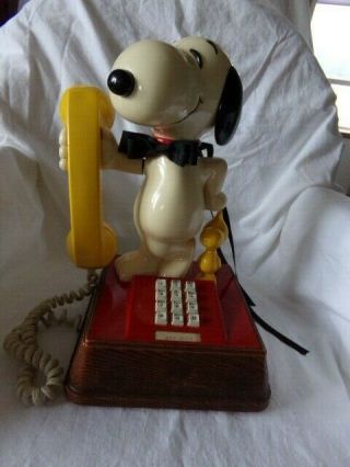 Vintage 1976 Snoopy And Woodstock Telephone - Push Button - Touch Tone -