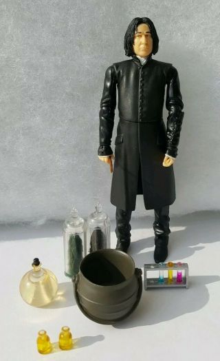 Severus Snape With Wand,  Cauldron,  Potion Vials,  Testubes Popco Collectable