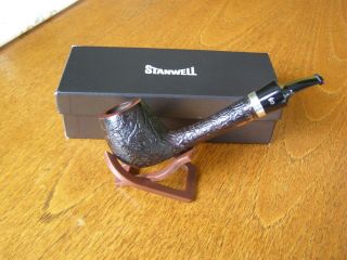 Stanwell 124 Revival Briar Pipe.  9mm Filter.  Silver 925 Band.  Gorgeous.