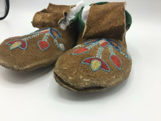 1880 ' s Native American Plains CROW Indian Floral Hide Beaded Moccasins 7