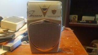 Zephyr 9 Transistor Radio Model Zr - 930