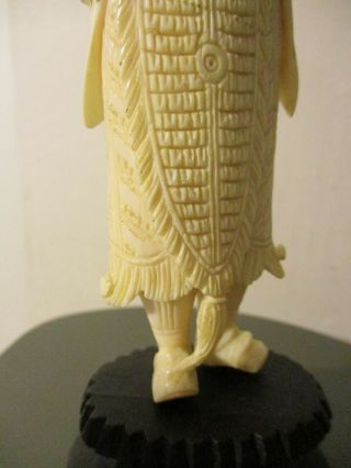 CHINESE HAND CARVED IVORY COLORED RESIN STATUE OF WOMAN FANTASTIC DETAIL 4