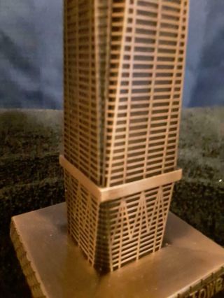 brass metal 1World Trade Center Tower North Americas tallest souvenir building 5