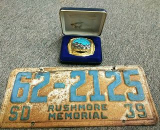 Mt.  Rushmore Collectibles 1939 License Plate,  Ltd Ed.  Numbered Belt Buckle