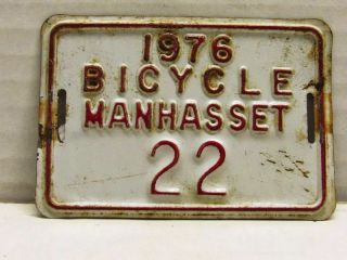 Vintage 1976 Manhasset,  York Tin Bicycle License Plate 22