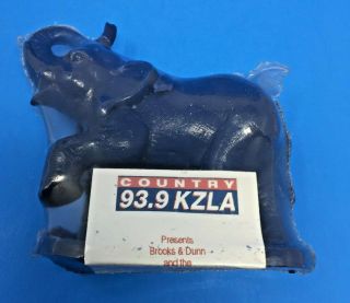 Mold A Rama Elephant Small In Blue 93.  3 Kzla Radio Promo Brooks & Dunn 2002 (m1)