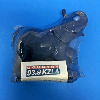 MOLD A RAMA ELEPHANT SMALL IN BLUE 93.  3 KZLA RADIO PROMO BROOKS & DUNN 2002 (M1) 4