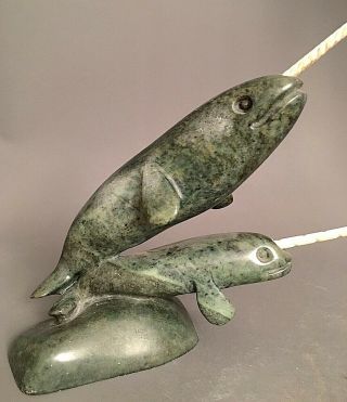 Inuit Art Eskimo Carving Sculpture stone collector Narwhales Hotman 52938 1999 3