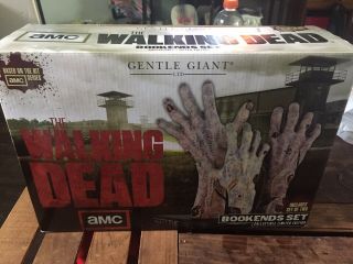 The Walking Dead Gentle Giant Limited Edition Bookends Amc