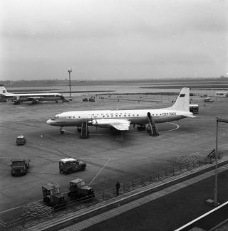Aeroflot,  Illyushin Il - 18,  Cccp - 75823,  Circa Late 1960s,  Large Size Negative