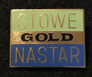 Stowe Nastar Gold Vintage Skiing Ski Pin Vermont Resort Souvenir Travel Lapel