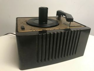 Vintage Rca Victor 45 - Ey - 2 45 Rpm Record Player Powers On Parts Restoration