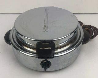 Vtg 1930s Round Chrome Toastmaster 2d2 Waffle Iron Art Deco