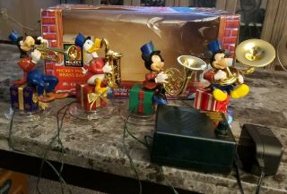 Vintage 1995 Mickey Mouse Brass Band Mr.  Christmas Plays 21 Christmas Carols