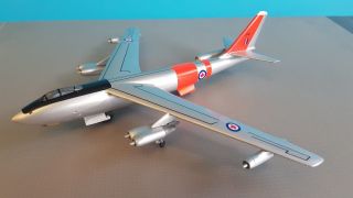 Sky Classics 1:200 Boeing B - 47/canadair Cl - 52 Stratojet 2050 Royal Canadian Air