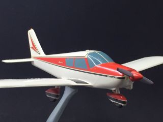 TOPPING Piper Cherokee 235 Model 2