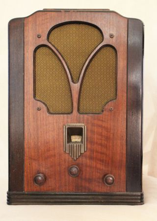 Antique Westinghouse Tombstone Vintage Tube Wood Radio - Made In 1931 -
