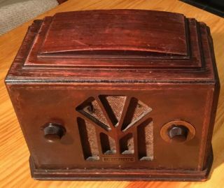 Antique Auburn Art Deco Wooden Cased Tube Radio