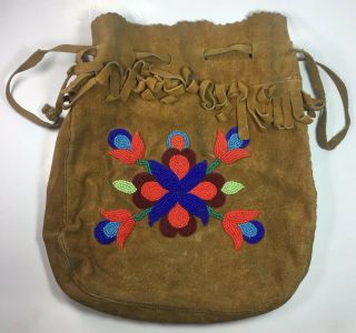 Antique Native American Cree / Woodlands / Plains Beaded Leather Medicine Bag 4