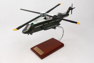Sikorsky Vh - 92 Marine One Presidential Desk Top Display 1/48 Helicopter Es Model
