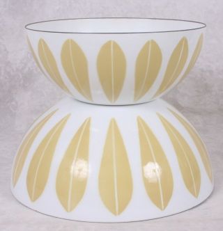 2 Catherineholm Norway Enamelware Gold On White Lotus Nesting Bowls 8 " & 9.  5 "