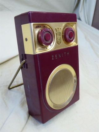 Vintage Red/burgundy Zenith Royal 500 Tubeless Transistor Radio - Owl Eye Knobs