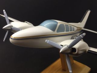 B58 Baron Executive Desk Model - Beechcraft By Micro West Models