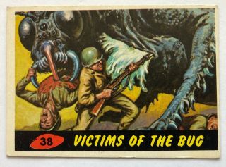 1962 Mars Attacks - 38 " Victims Of The Bug " Topps Bubbles Inc.  Card