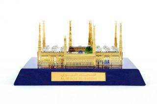 Crystal Showpiece Holy Mosque Madina Home Decorative Souvenir / Corporate Gift
