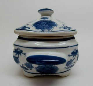 Small Chinese Porcelain Blue & White Tureen Box w/ Lid 5