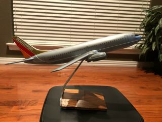 Southwest Airlines Silver One N629sw Desk Model Plane 13”