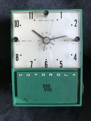 Rare Vintage Motorola 52cw Bakelite Clock Radio In Sea Green / Teal