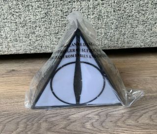 Harry Potter Deathly Hallows Projection Light - Boxed - Contents - USB 4