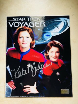 Kate Mulgrew Autographed Star Trek Voyager 8x10 Captian Janeway Signed Ca