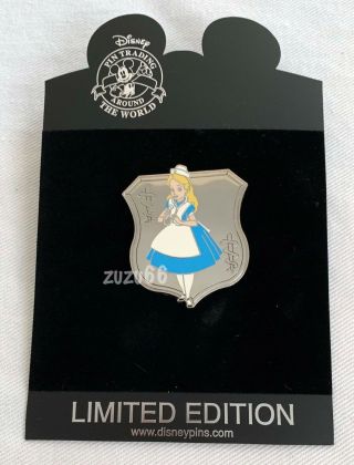 Disney Pins 2007 Nurse Alice In Wonderland Shield Pin Le 250 Rare