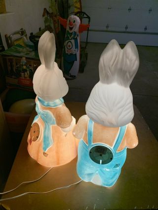 Vintage.  1994 Carolina Enterprises Blow Mold Mr.  & Mrs.  Easter Bunny 25 