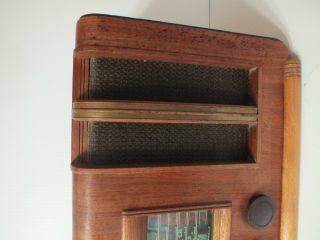 RCA Victor Model A - 22 Tube Radio,  Wood Cabinet 3