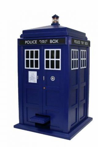 Doctor Who Tardis Trash Can - With Lights And Sounds