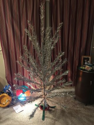 Vintage Arandell 6 1/2in Aluminum Christmas Tree W/stand Branches And Light