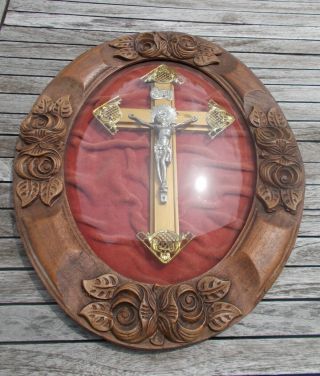 Religious Antique Catholic Crucifix Cross Under Glass Domed Frame Red Velvet