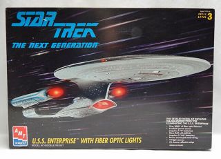 , Star Trek U.  S.  S.  Enterprise Amt Model W/fiber Optic Lights