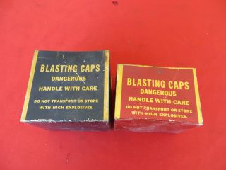 2 Vintage BLASTING CAP Boxes No Lid No.  6 8 Mining Red Black Tins 1473 3