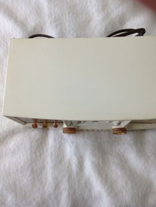 - Vintage Zenith Model X519 - 5 - Tube Clock Radio - sound. 2